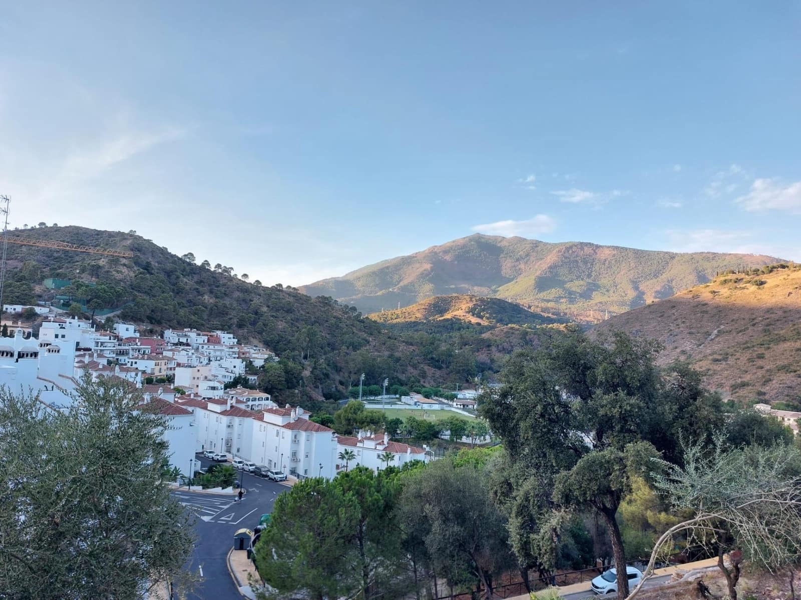 4 soverom Rekkehus til salgs i Benahavis med garasje - € 640 000 (Ref: 9683954)