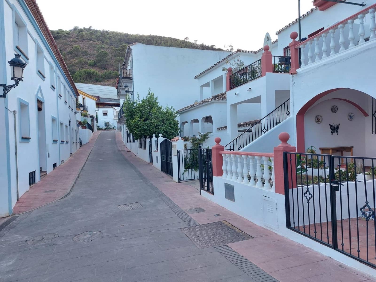 4 soverom Rekkehus til salgs i Benahavis med garasje - € 640 000 (Ref: 9683954)