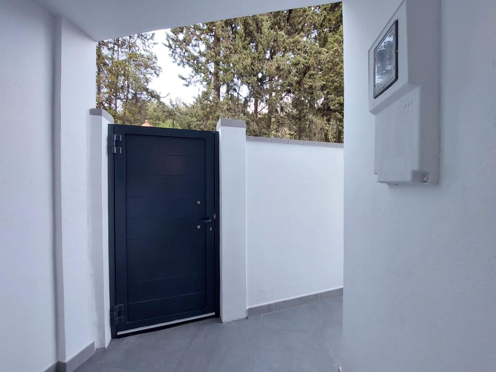 4 soverom Rekkehus til salgs i Benahavis med garasje - € 640 000 (Ref: 9683954)