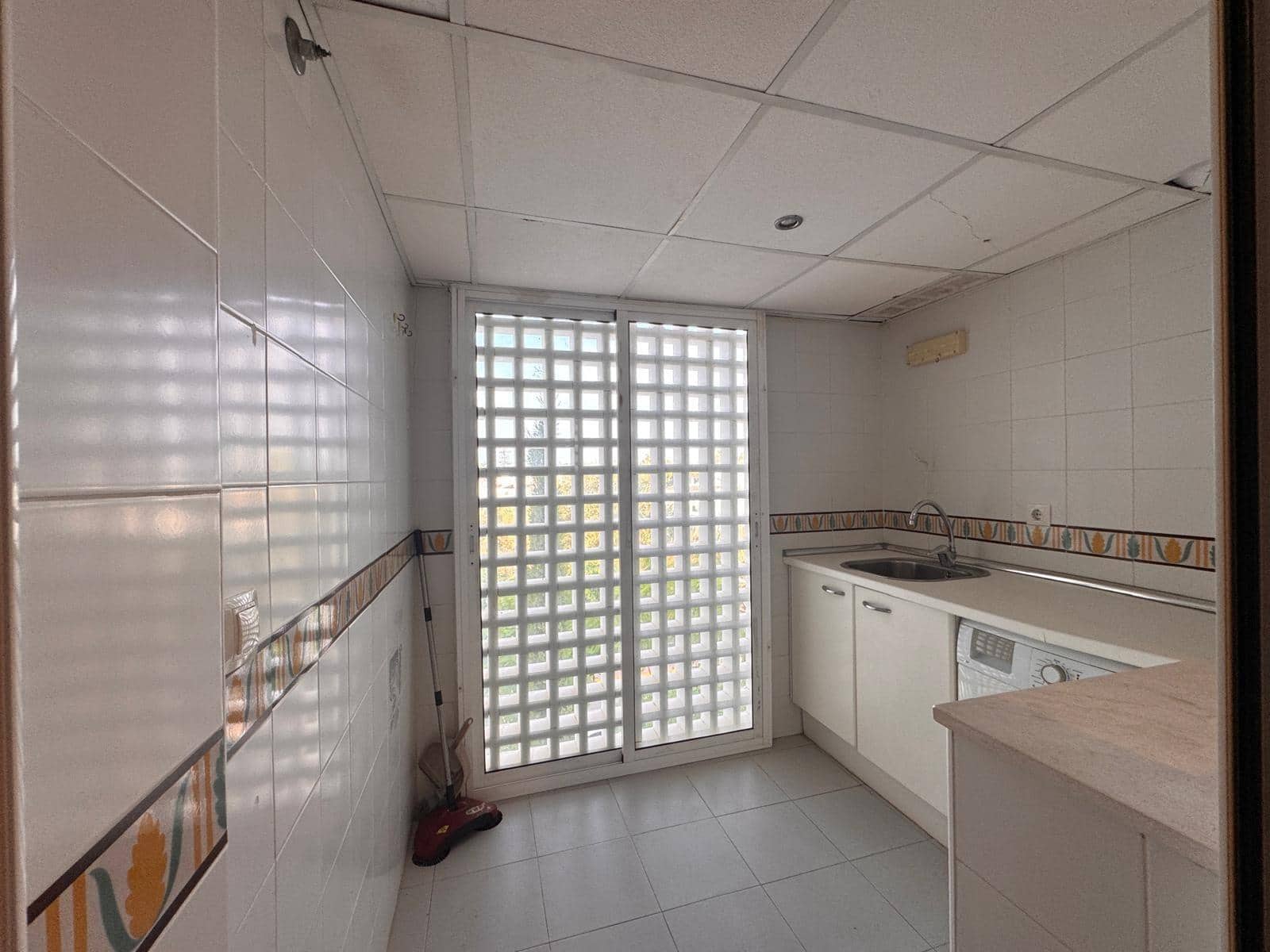 2 slaapkamer Appartement te koop in Costalita met zwembad garage - € 439.000 (Ref: 9683955)