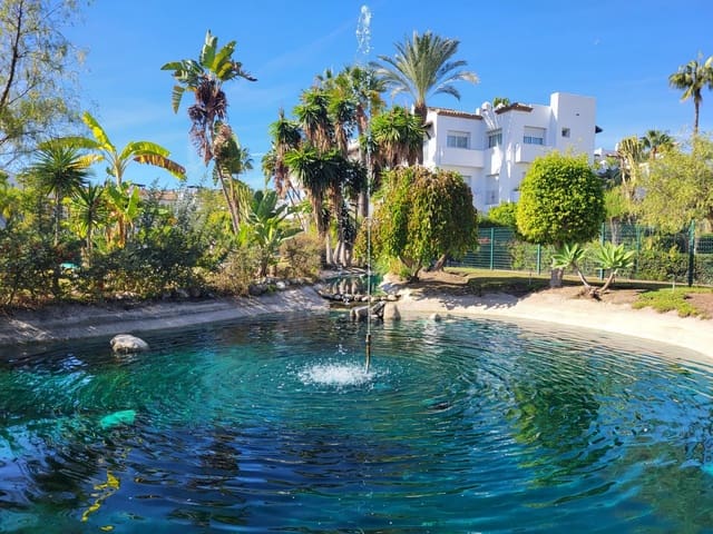 2 slaapkamer Appartement te koop in Costalita, Estepona met zwembad garage - € 439.000 (Ref: 9683955)