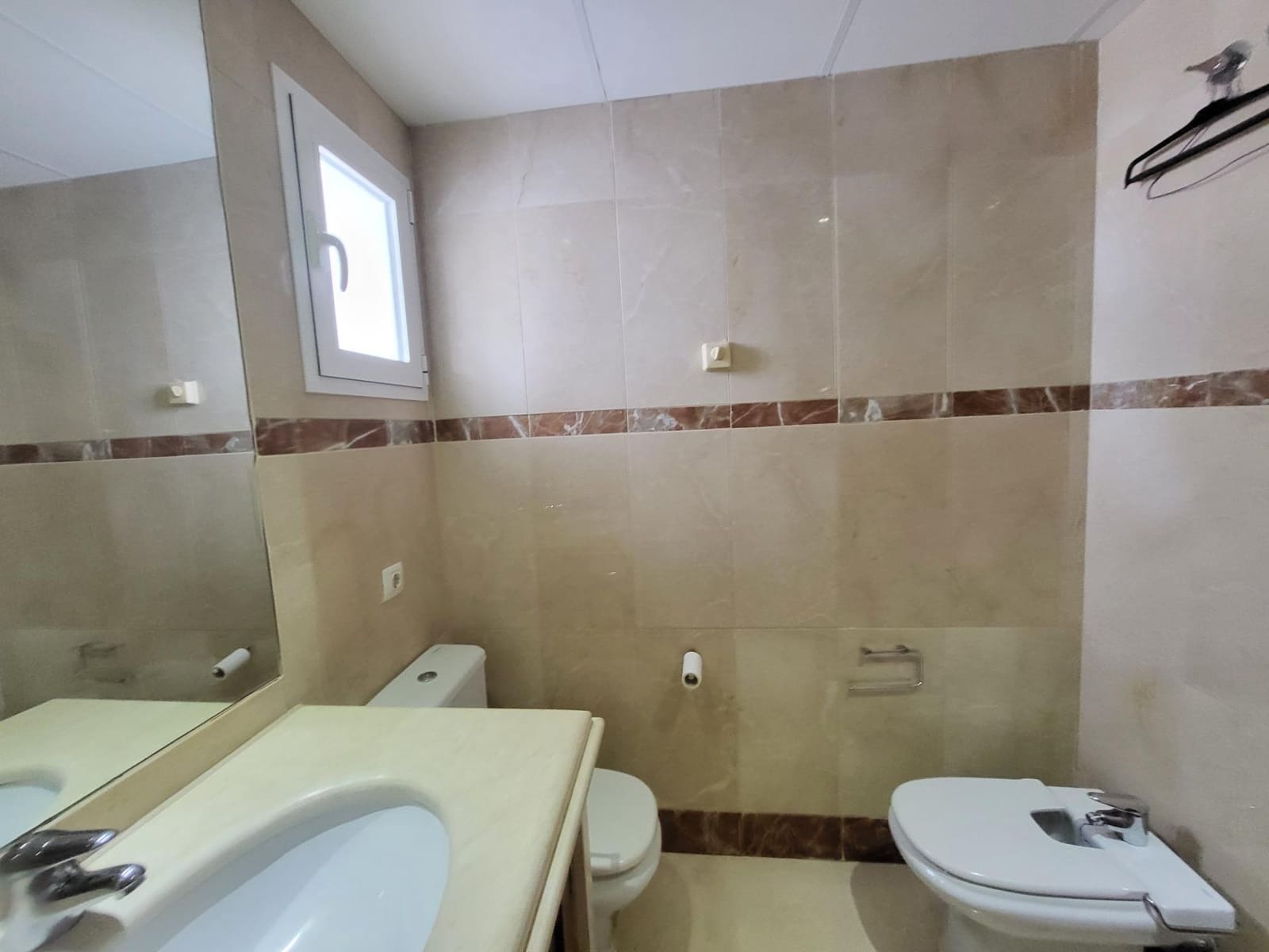 2 slaapkamer Appartement te koop in Costalita met zwembad garage - € 439.000 (Ref: 9683955)