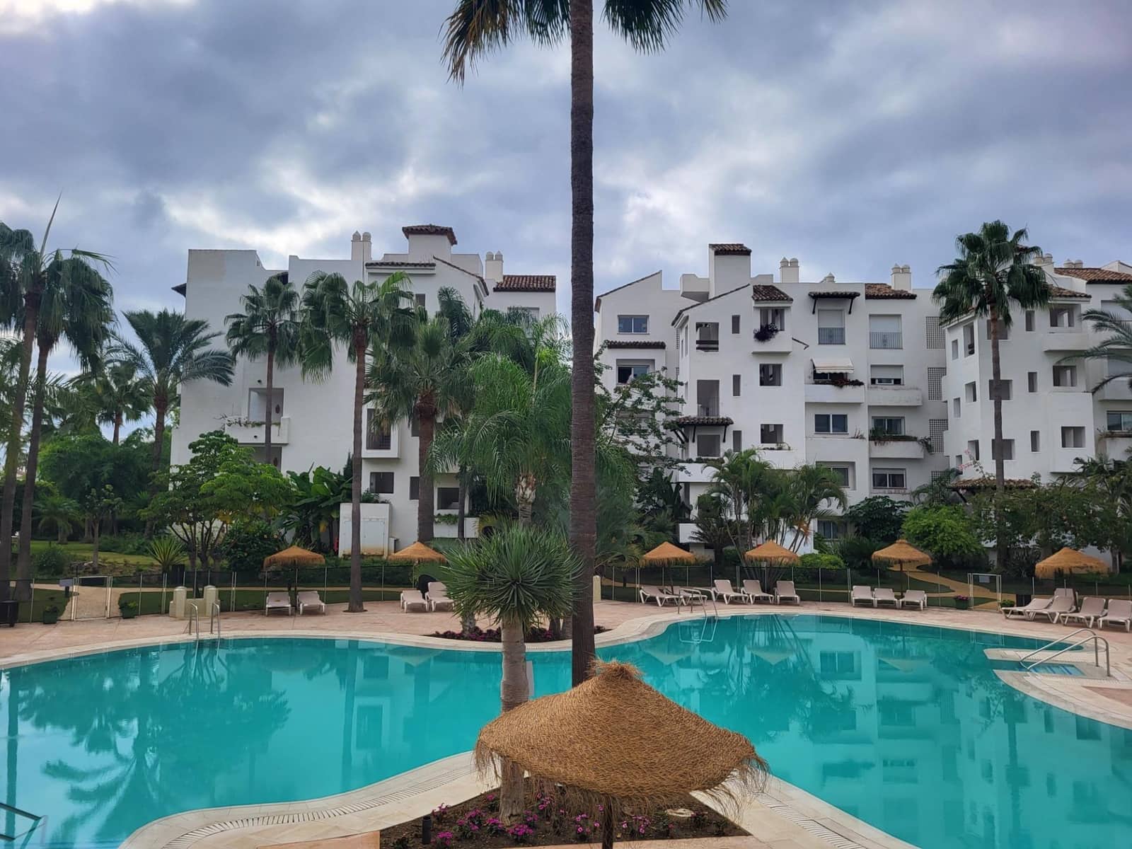 2 slaapkamer Appartement te koop in Costalita met zwembad garage - € 439.000 (Ref: 9683955)