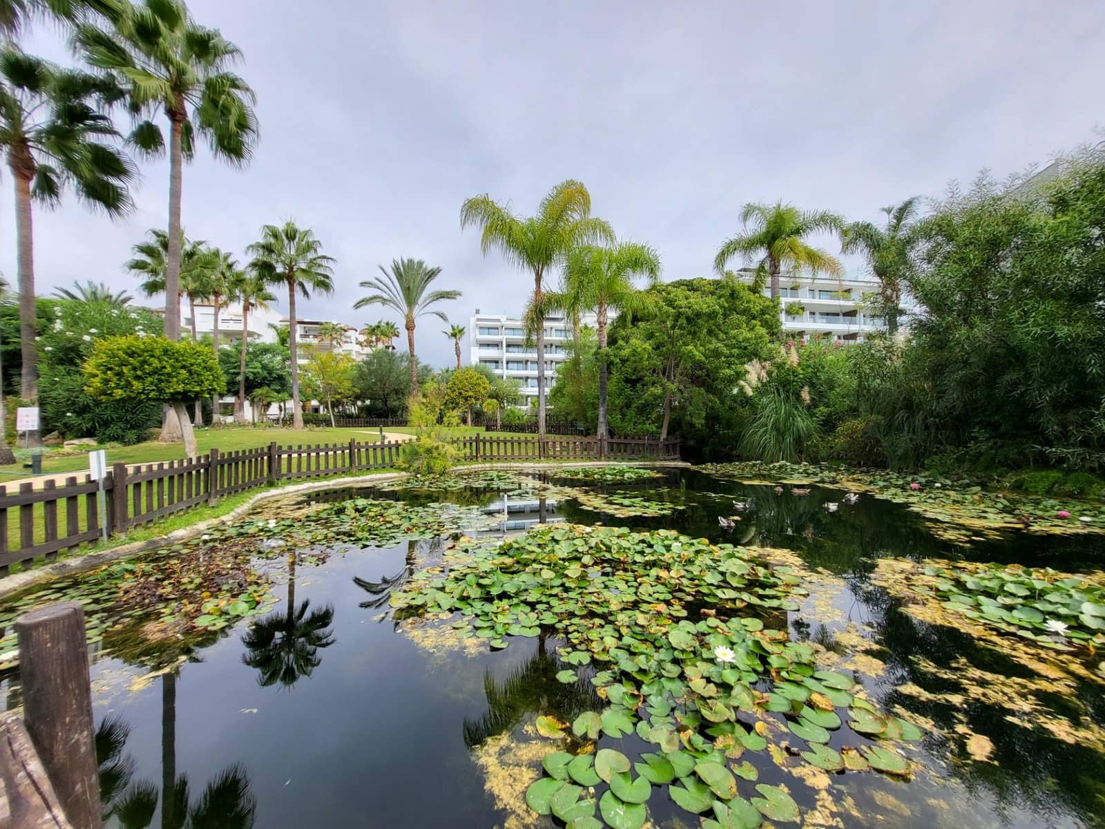 2 slaapkamer Appartement te koop in Costalita met zwembad garage - € 439.000 (Ref: 9683955)