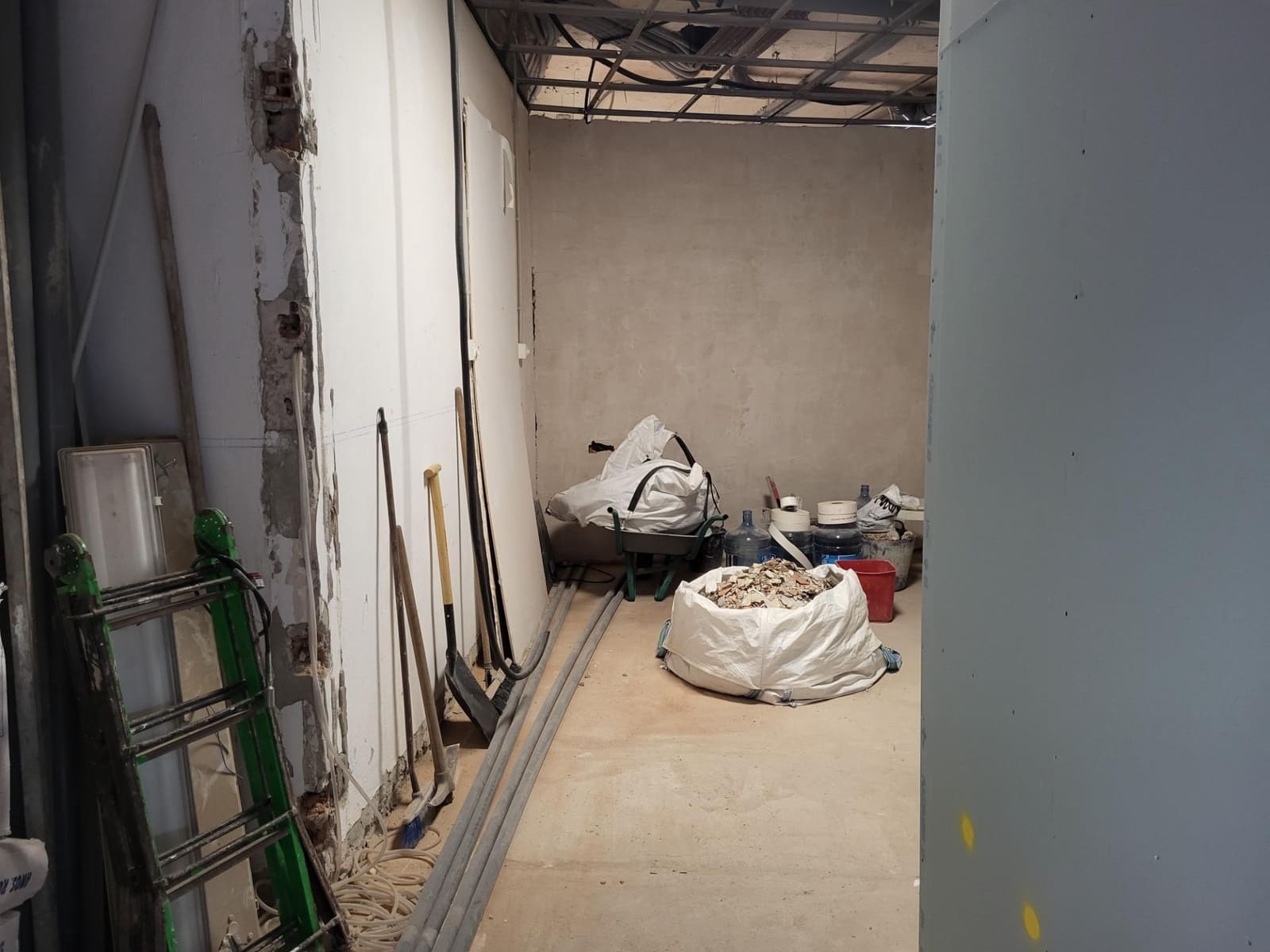 6 Zimmer Wohnung zu verkaufen in Estepona mit Garage - 590.000 € (Ref: 9683956)