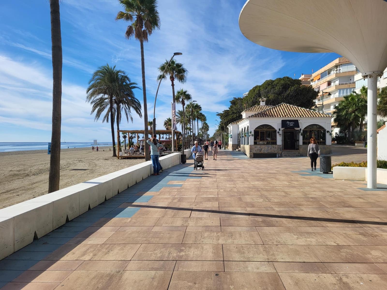 6 Zimmer Wohnung zu verkaufen in Estepona mit Garage - 590.000 € (Ref: 9683956)