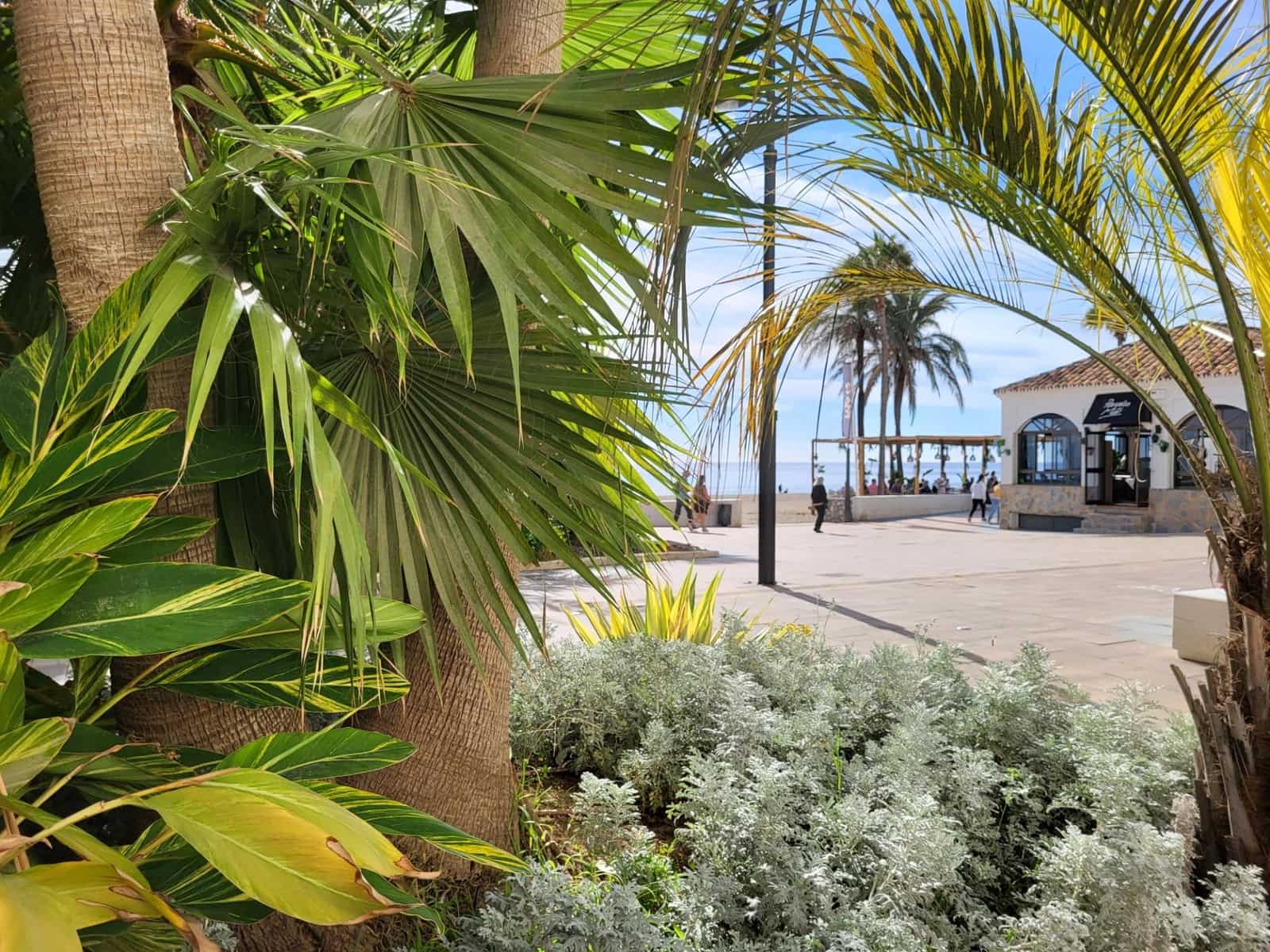 6 Zimmer Wohnung zu verkaufen in Estepona mit Garage - 590.000 € (Ref: 9683956)