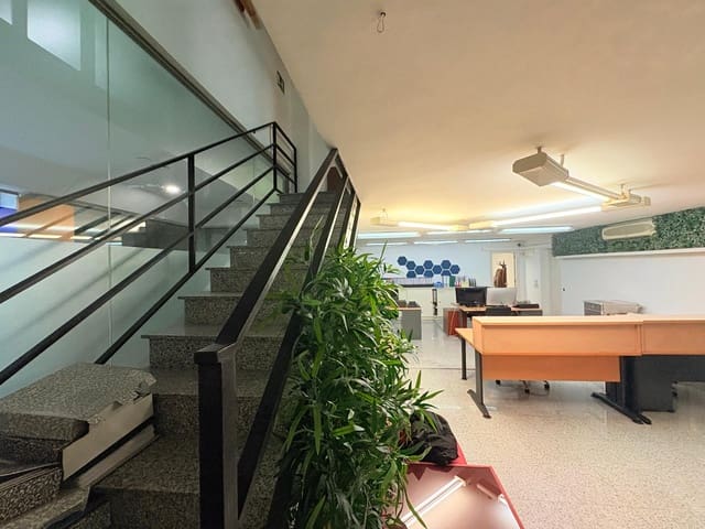 1 slaapkamer Kantoor te koop in Marbella Centro, Marbella - € 221.400 (Ref: 9683957)