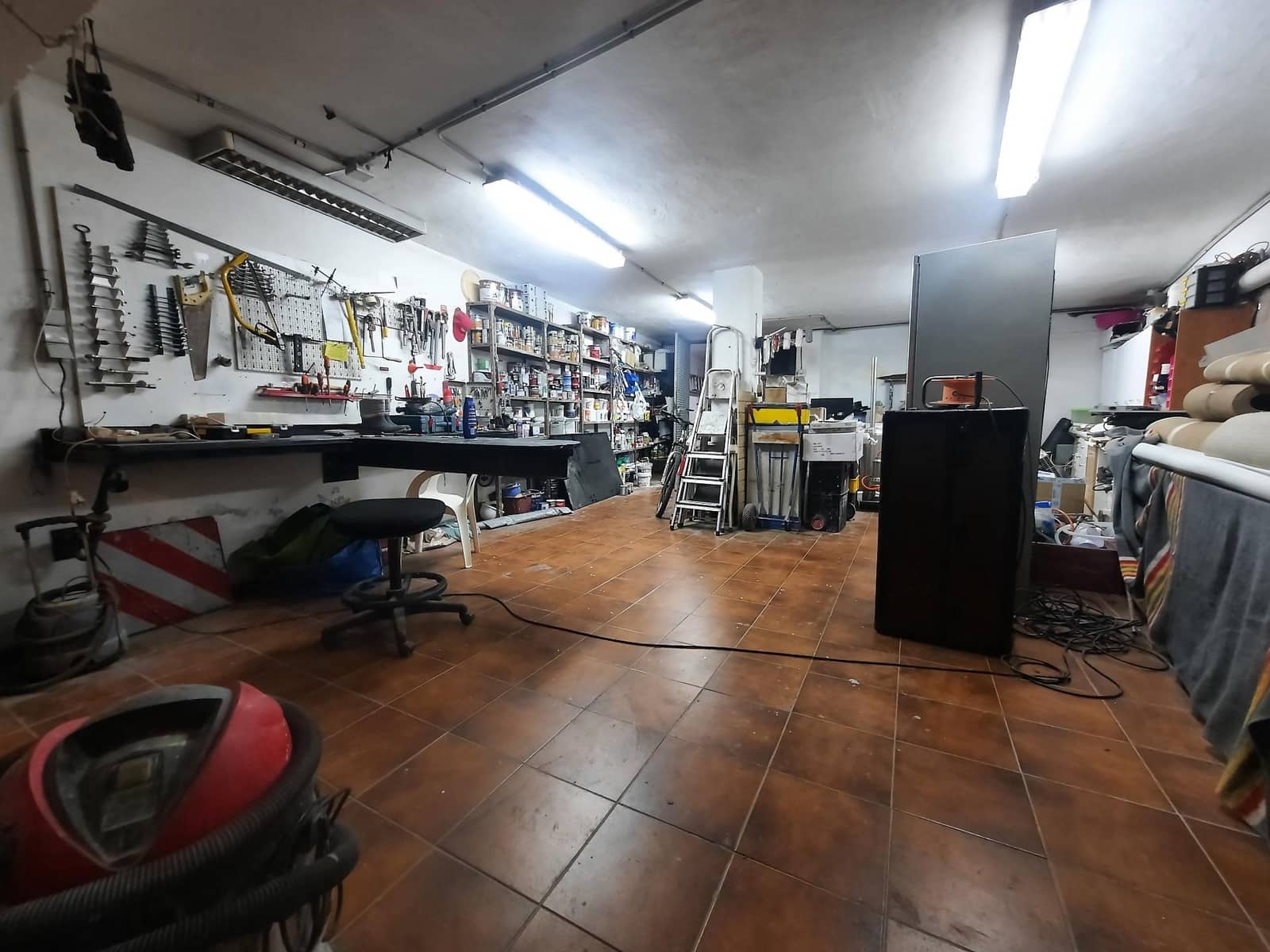 Kommersiell til salgs i San Pedro de Alcantara - € 400 000 (Ref: 9691157)