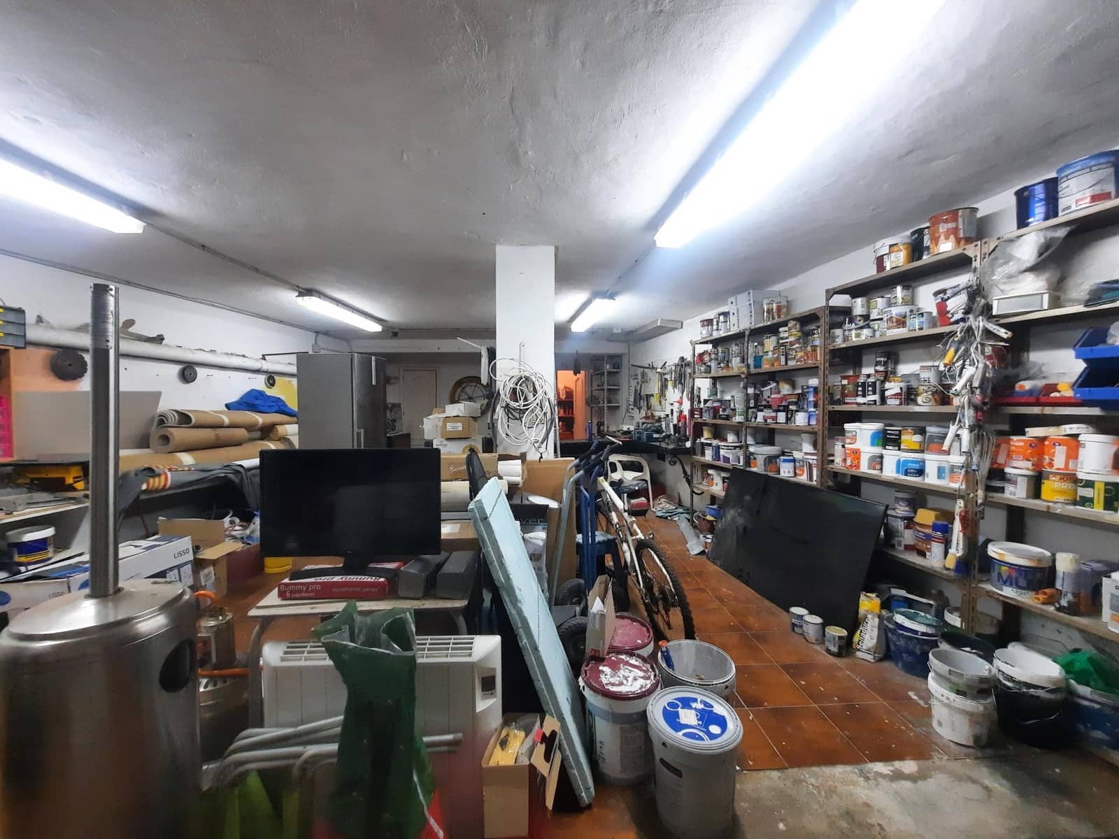 Kommersiell til salgs i San Pedro de Alcantara - € 400 000 (Ref: 9691157)