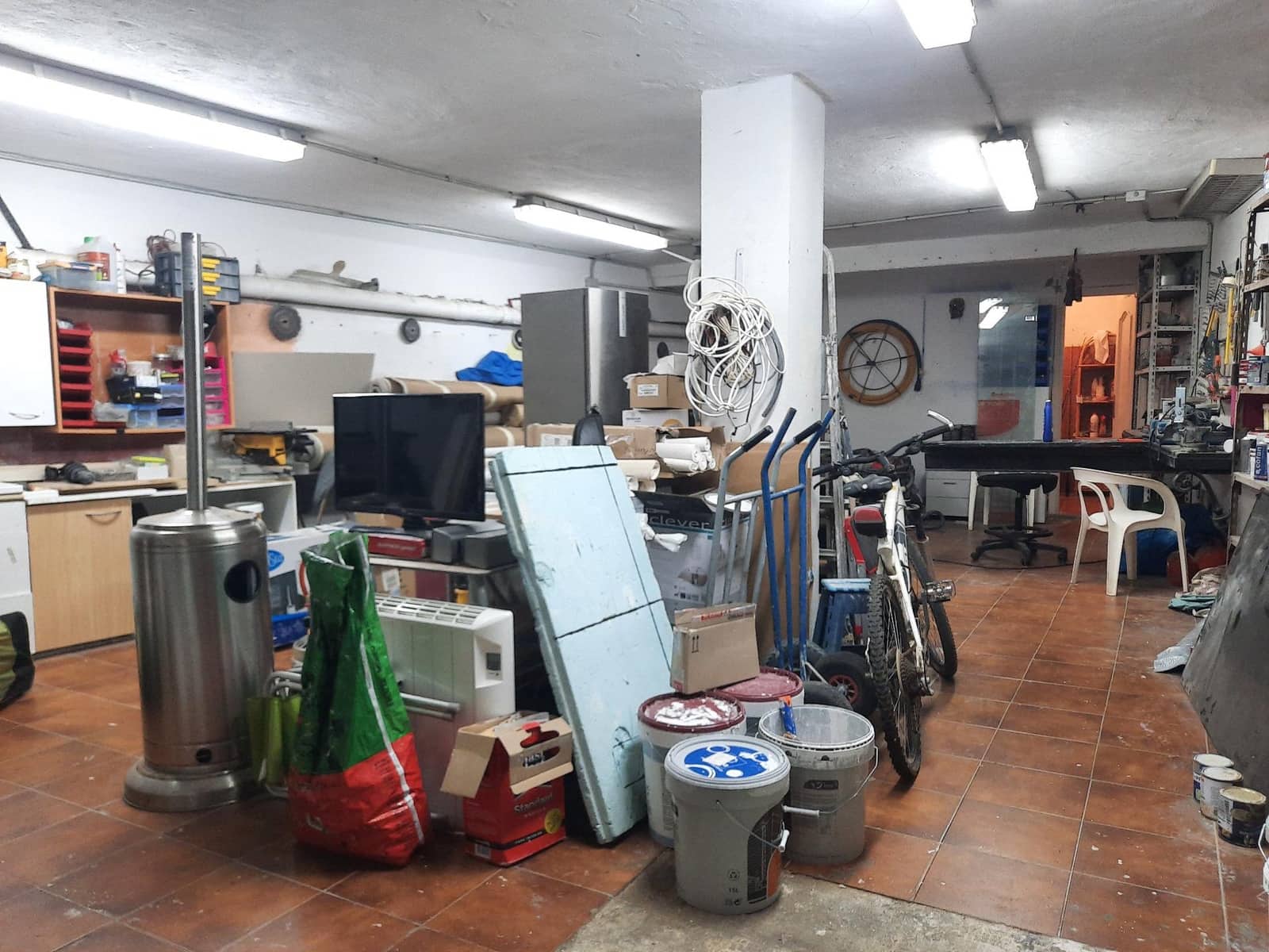 Kommersiell til salgs i San Pedro de Alcantara - € 400 000 (Ref: 9691157)