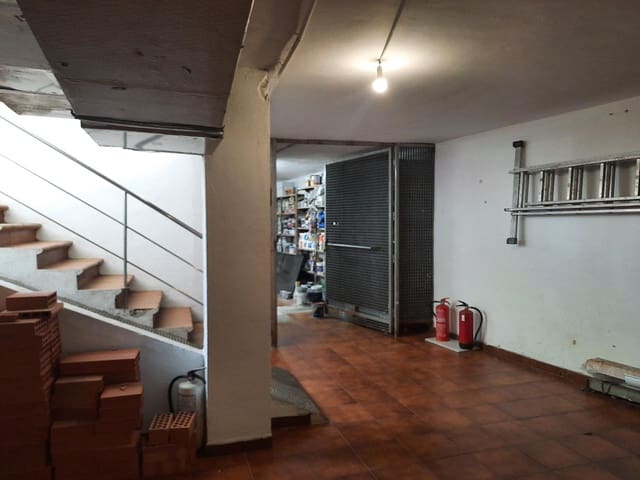 Kommersiell til salgs i San Pedro de Alcantara, Marbella - € 400 000 (Ref: 9691157)