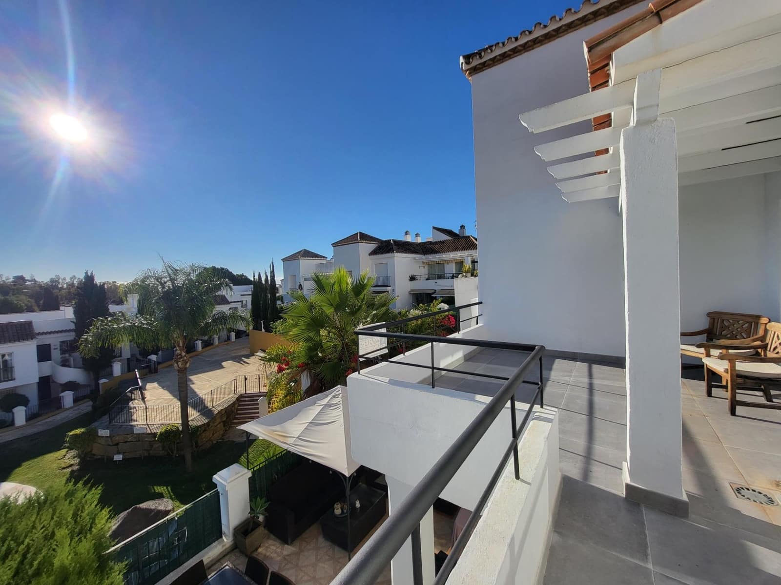 2 bedroom Apartment for rent in Nueva Andalucia with pool - € 1,950 (Ref: 9691158)