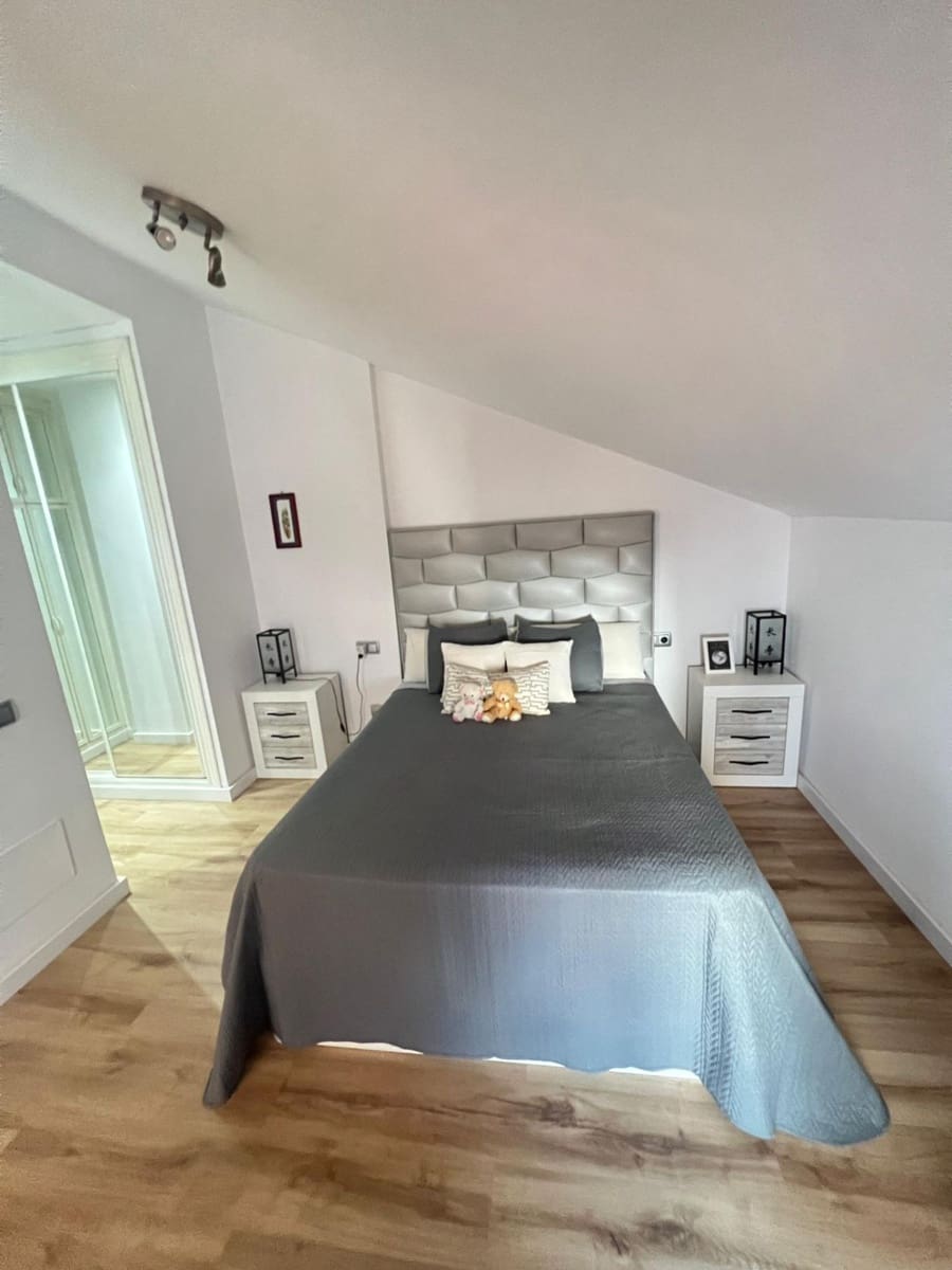 Ático de 4 habitaciones en San Pedro de Alcantara en venta con piscina garaje - 549.000 € (Ref: 9691159)