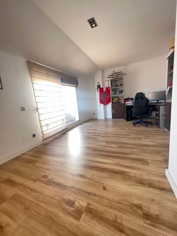 Ático de 4 habitaciones en San Pedro de Alcantara, Marbella en venta con piscina garaje - 549.000 € (Ref: 9691159)