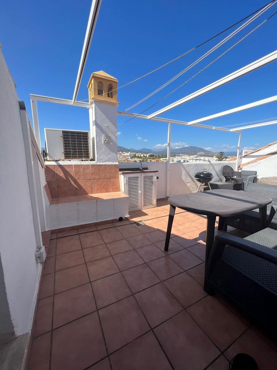 Ático de 4 habitaciones en San Pedro de Alcantara en venta con piscina garaje - 549.000 € (Ref: 9691159)