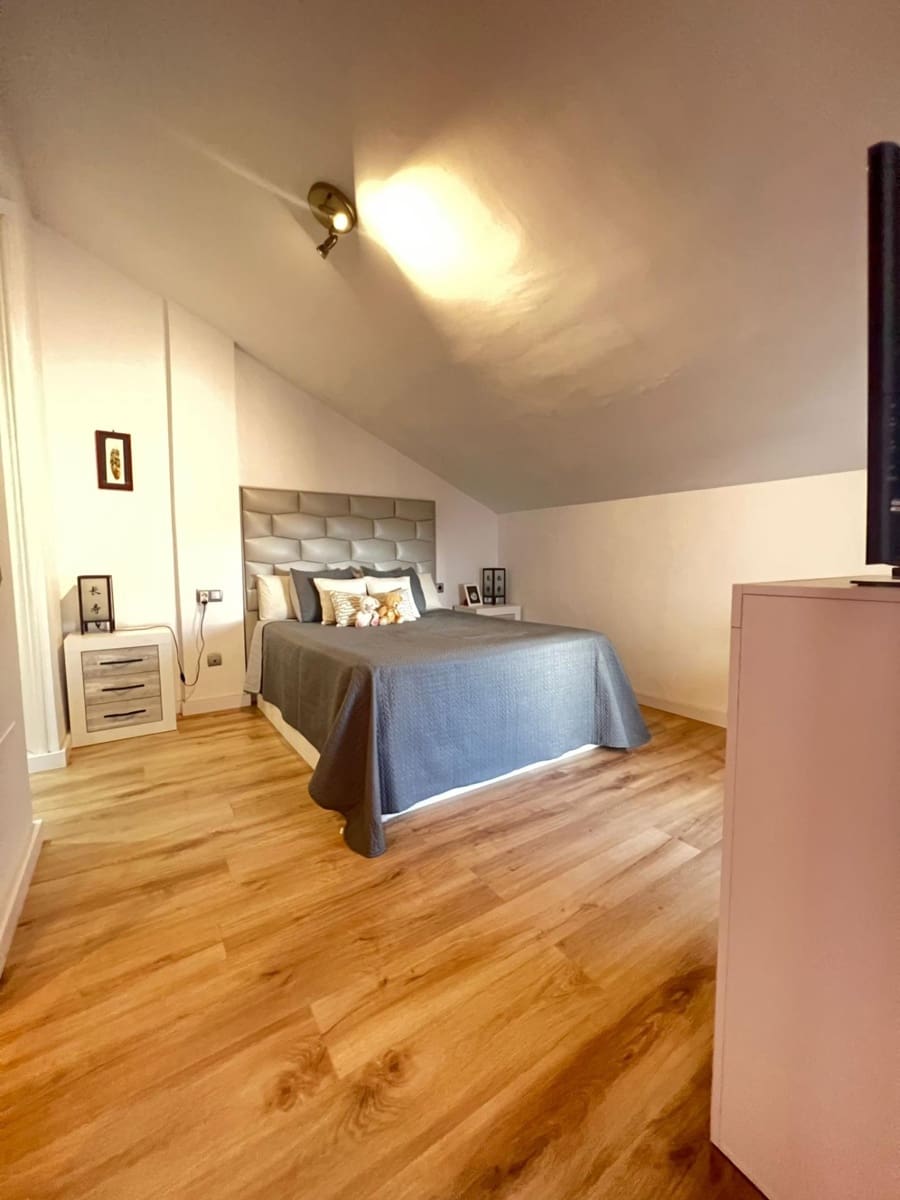 Ático de 4 habitaciones en San Pedro de Alcantara en venta con piscina garaje - 549.000 € (Ref: 9691159)