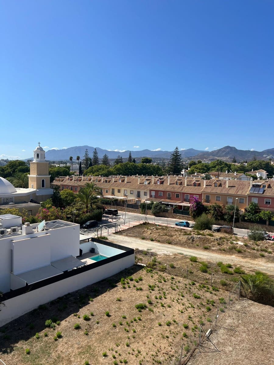Ático de 4 habitaciones en San Pedro de Alcantara en venta con piscina garaje - 549.000 € (Ref: 9691159)
