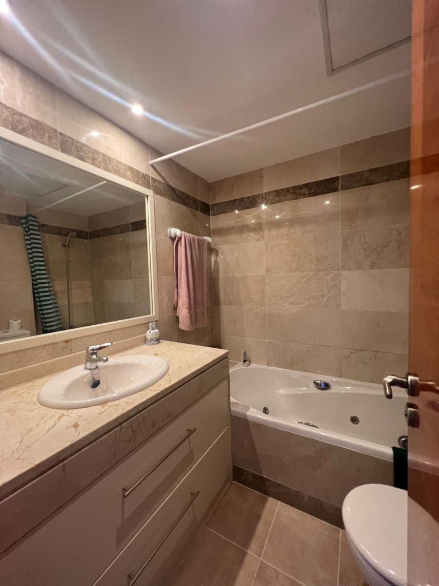 4 bedroom Penthouse for sale in San Pedro de Alcantara with pool garage - € 524,900 (Ref: 9691159)