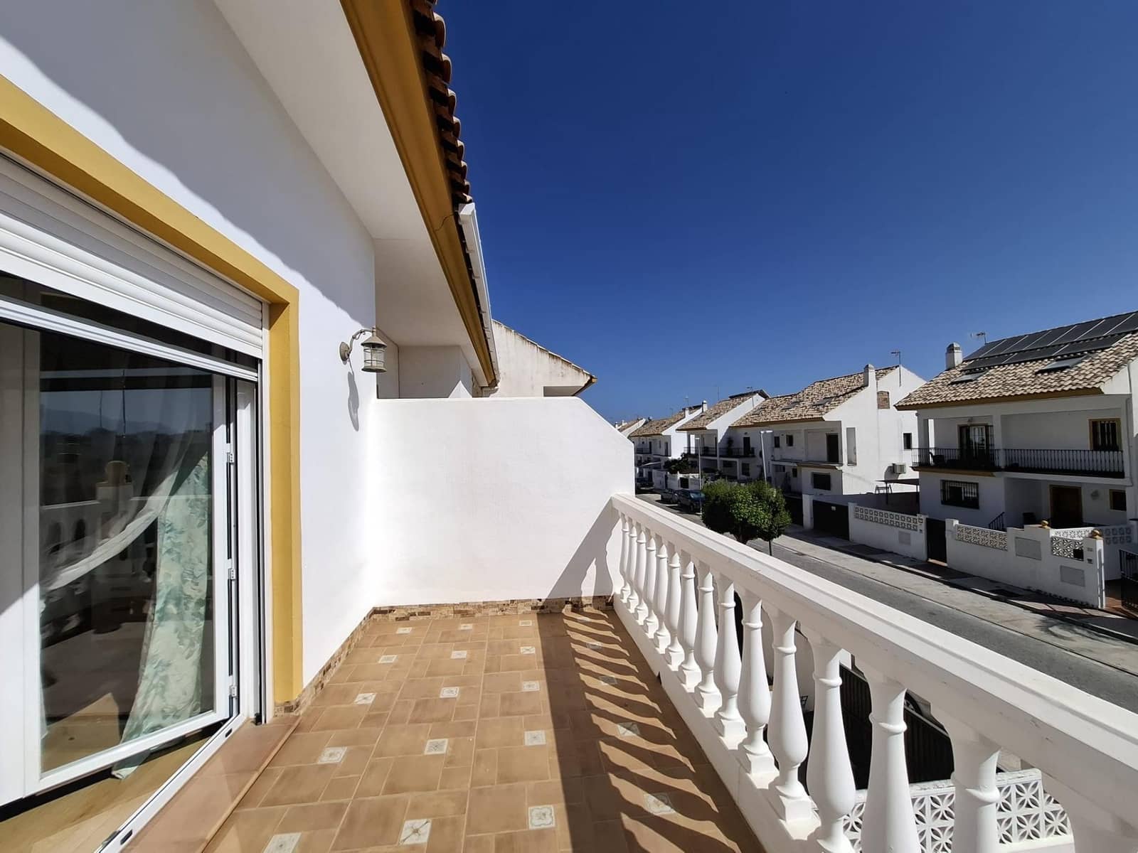 6 sypialnia Dom szeregowy na sprzedaż w Guadalmina z garażem - 885 000 € (Ref: 9691161)