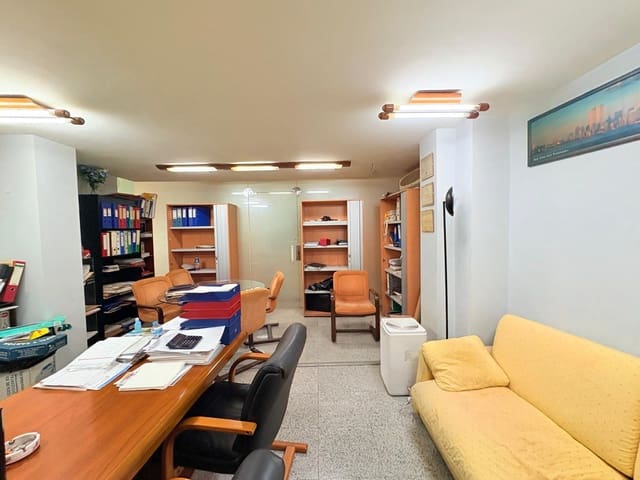 Oficina de 1 habitación en Marbella Centro, Marbella en venta - 75.000 € (Ref: 9691165)