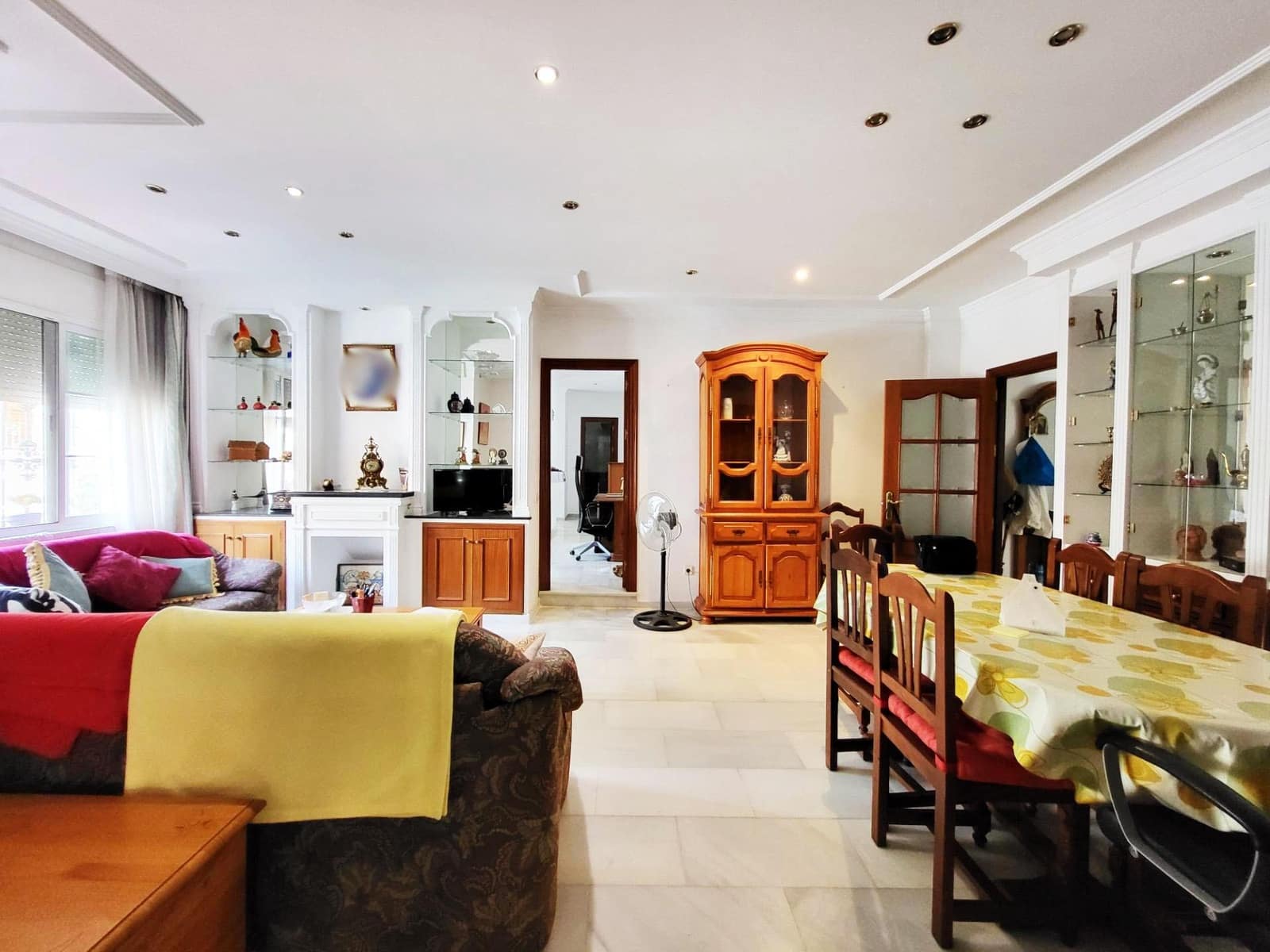 3 bedroom Apartment for sale in San Pedro de Alcantara - € 299,000 (Ref: 9691166)