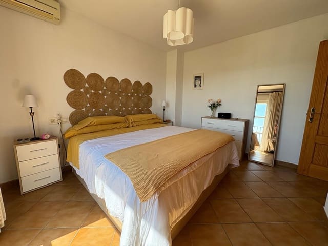 4 bedroom Terraced Villa for sale in Cancelada, Estepona with garage - € 545,000 (Ref: 9730385)