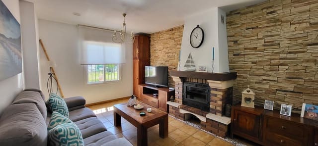 4 sovrum Radhus till salu i Cancelada, Estepona med garage - 545 000 € (Ref: 9730385)