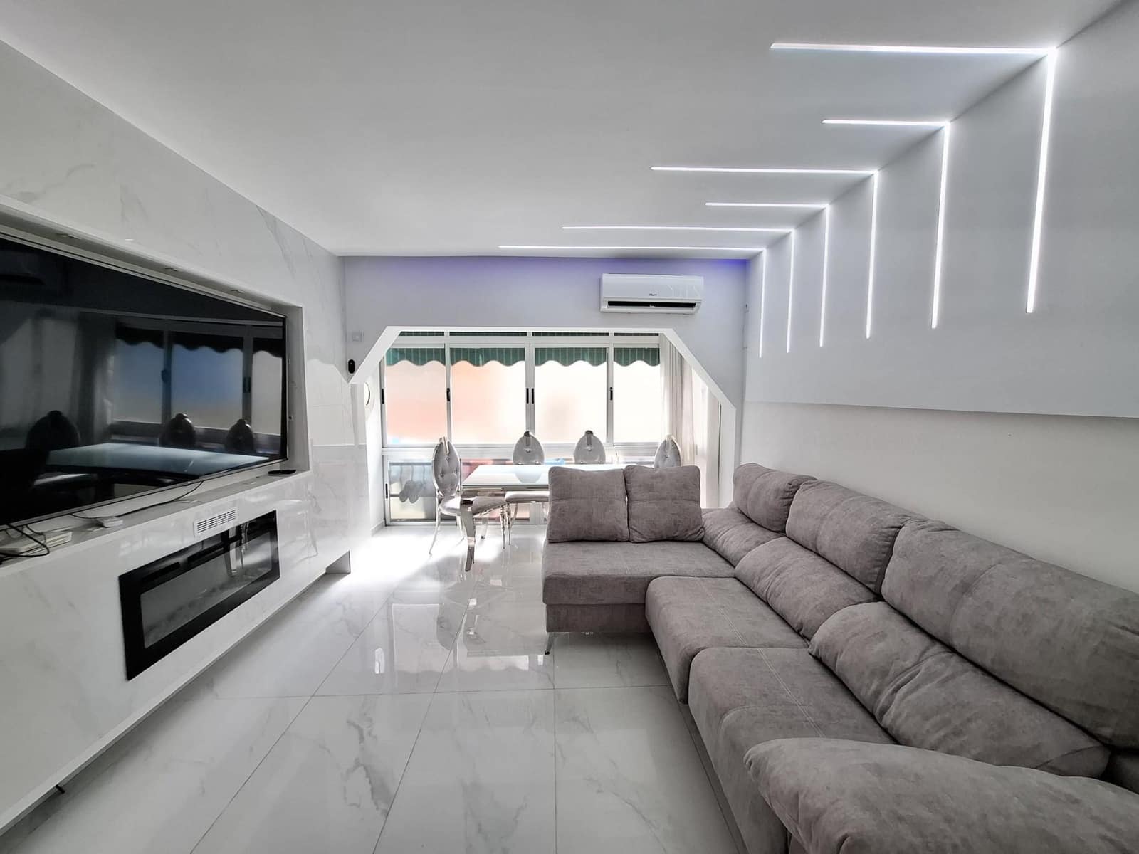 3 bedroom Flat for sale in San Pedro de Alcantara with pool - € 320,000 (Ref: 9730386)