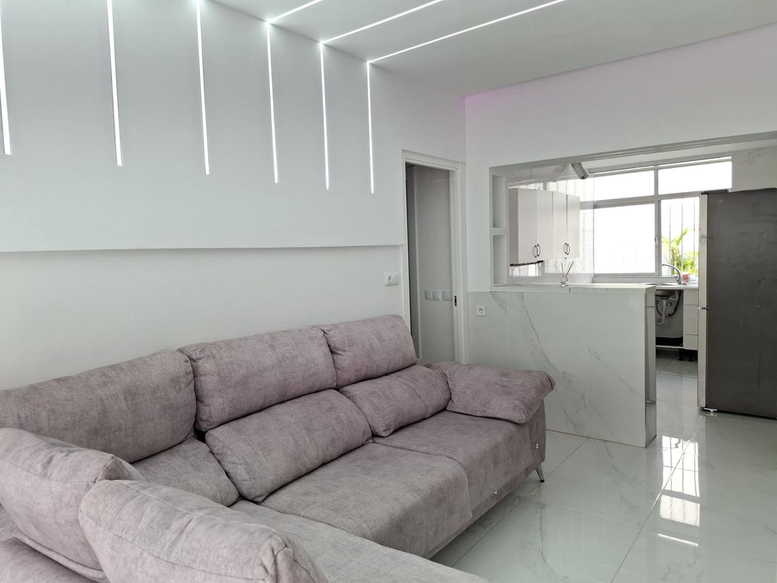 3 bedroom Flat for sale in San Pedro de Alcantara with pool - € 320,000 (Ref: 9730386)