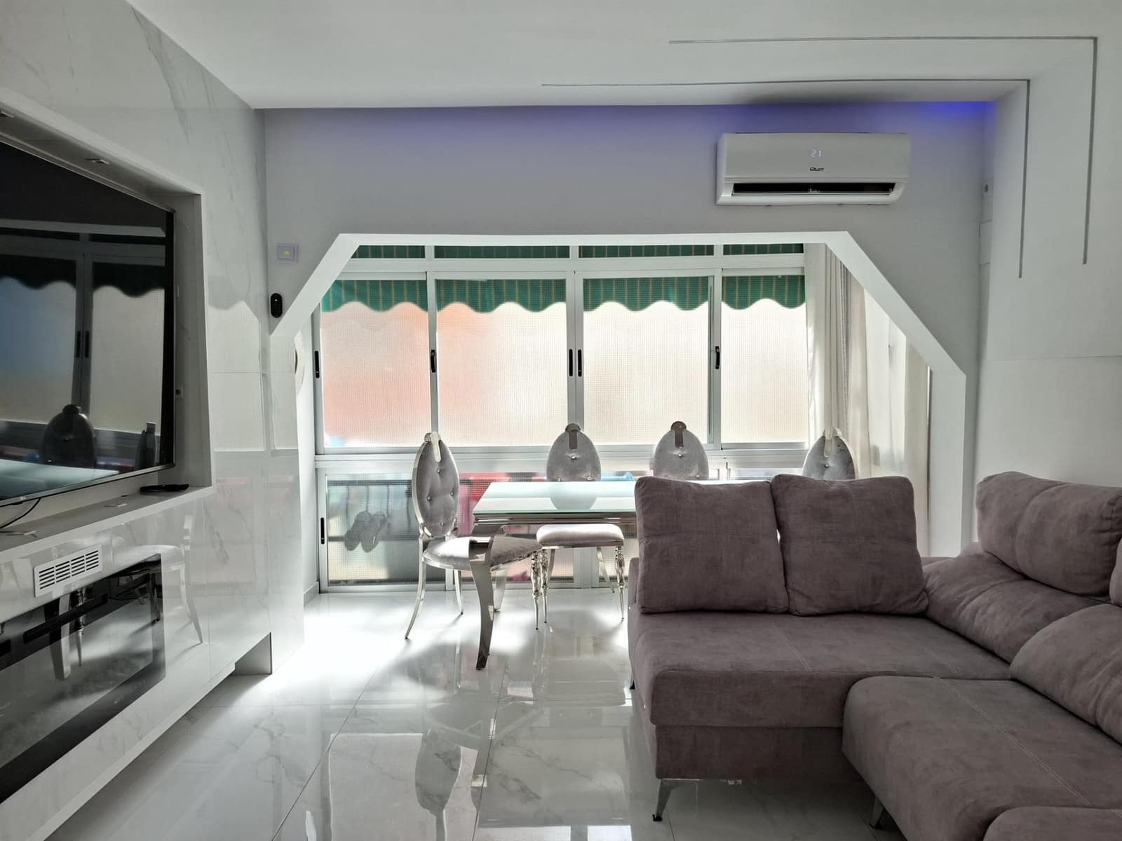 3 bedroom Flat for sale in San Pedro de Alcantara with pool - € 320,000 (Ref: 9730386)