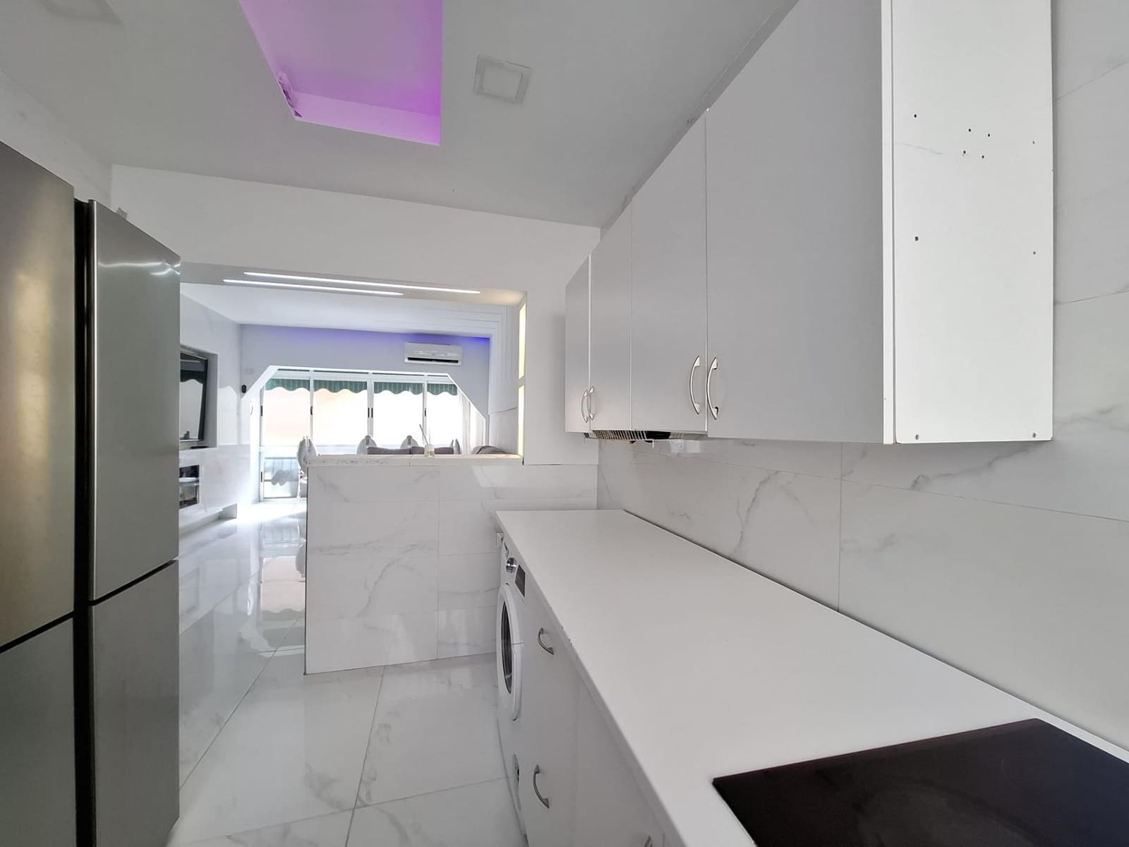 3 bedroom Flat for sale in San Pedro de Alcantara with pool - € 320,000 (Ref: 9730386)