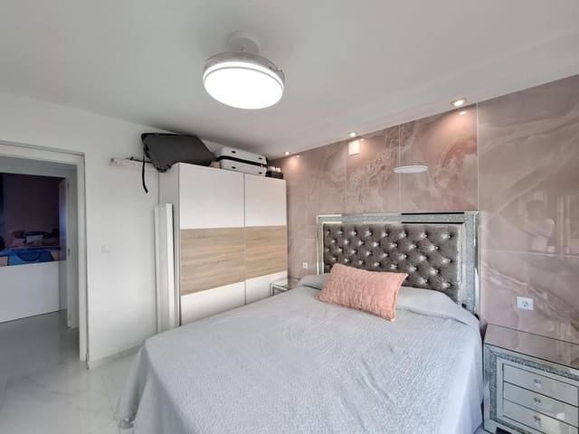 3 quarto Apartamento para venda em San Pedro de Alcantara, Marbella com piscina - 320 000 € (Ref: 9730386)