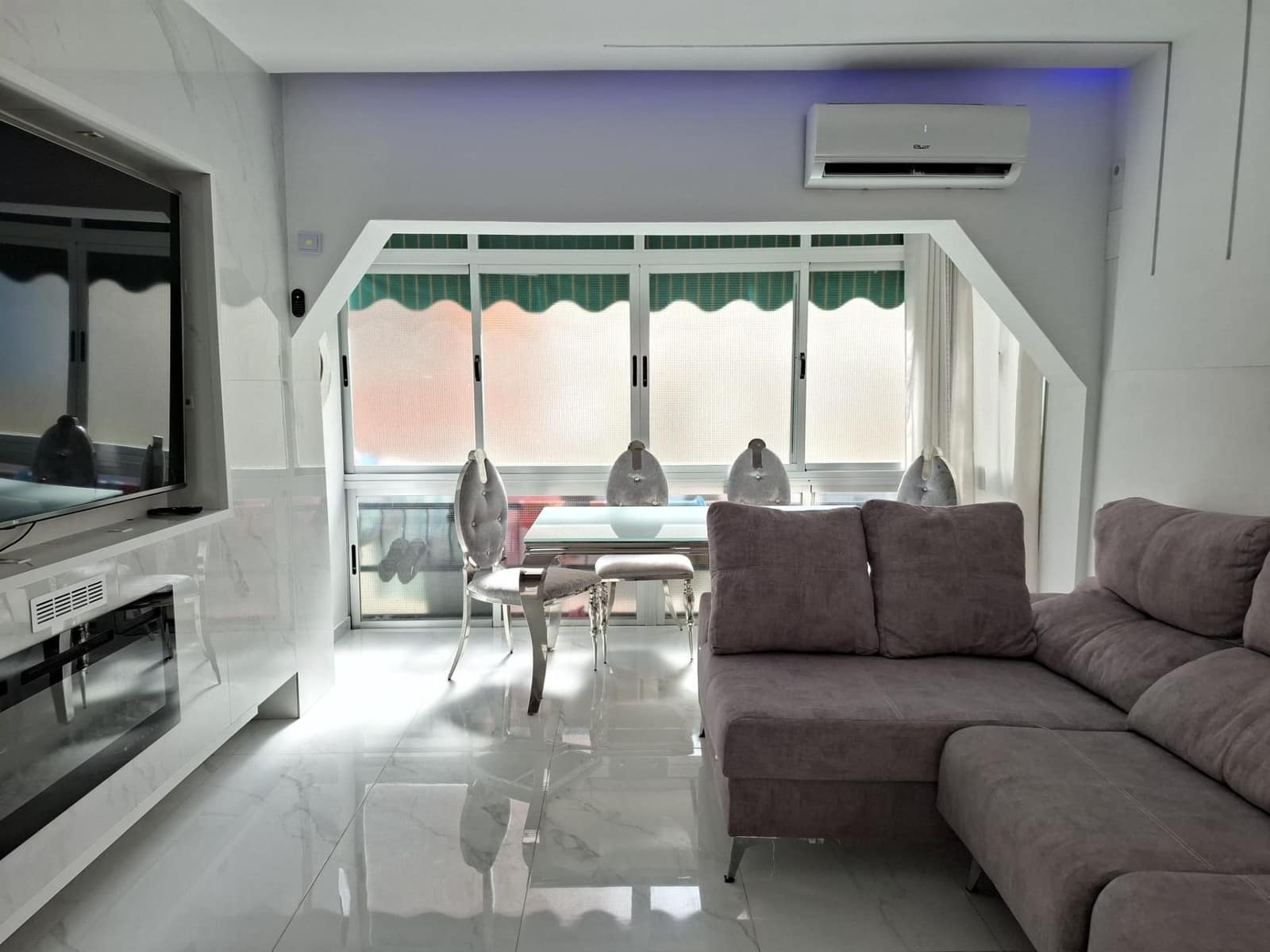 3 bedroom Flat for sale in San Pedro de Alcantara with pool - € 320,000 (Ref: 9730386)