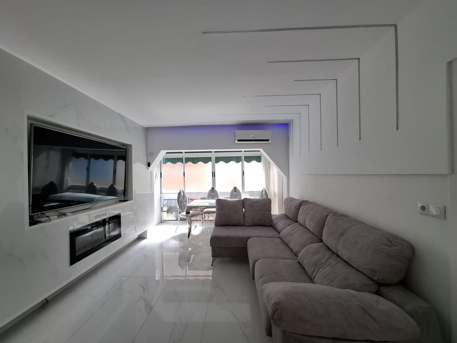 3 bedroom Flat for sale in San Pedro de Alcantara with pool - € 320,000 (Ref: 9730386)