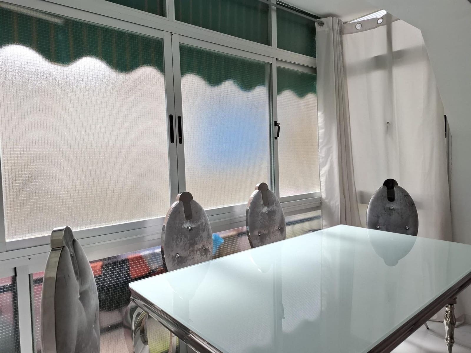 3 bedroom Flat for sale in San Pedro de Alcantara with pool - € 320,000 (Ref: 9730386)