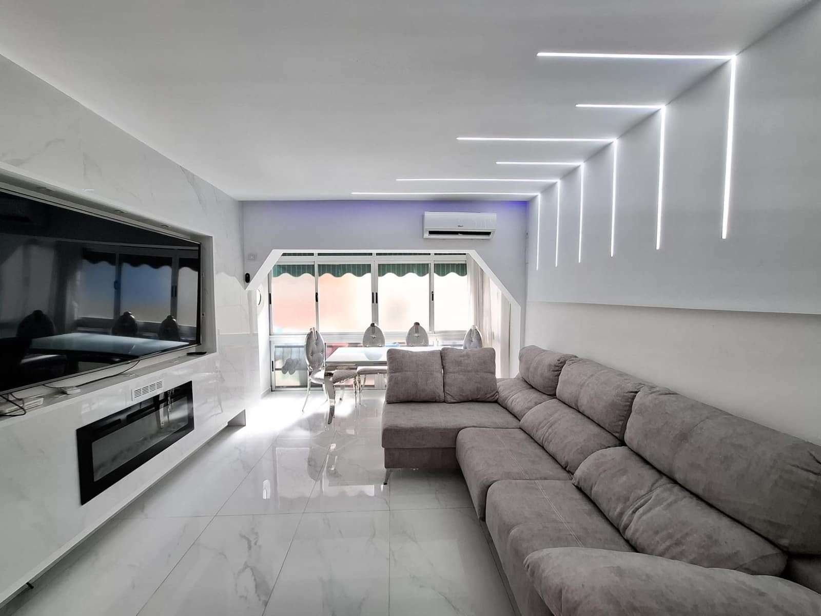 3 bedroom Flat for sale in San Pedro de Alcantara with pool - € 320,000 (Ref: 9730386)