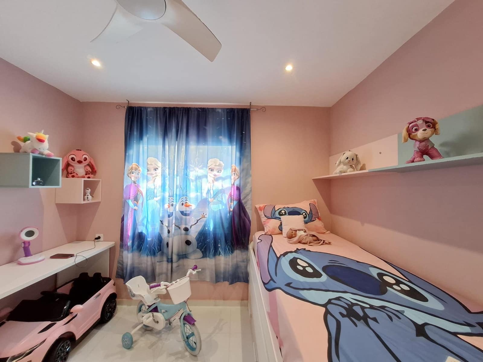 3 bedroom Flat for sale in San Pedro de Alcantara with pool - € 320,000 (Ref: 9730386)