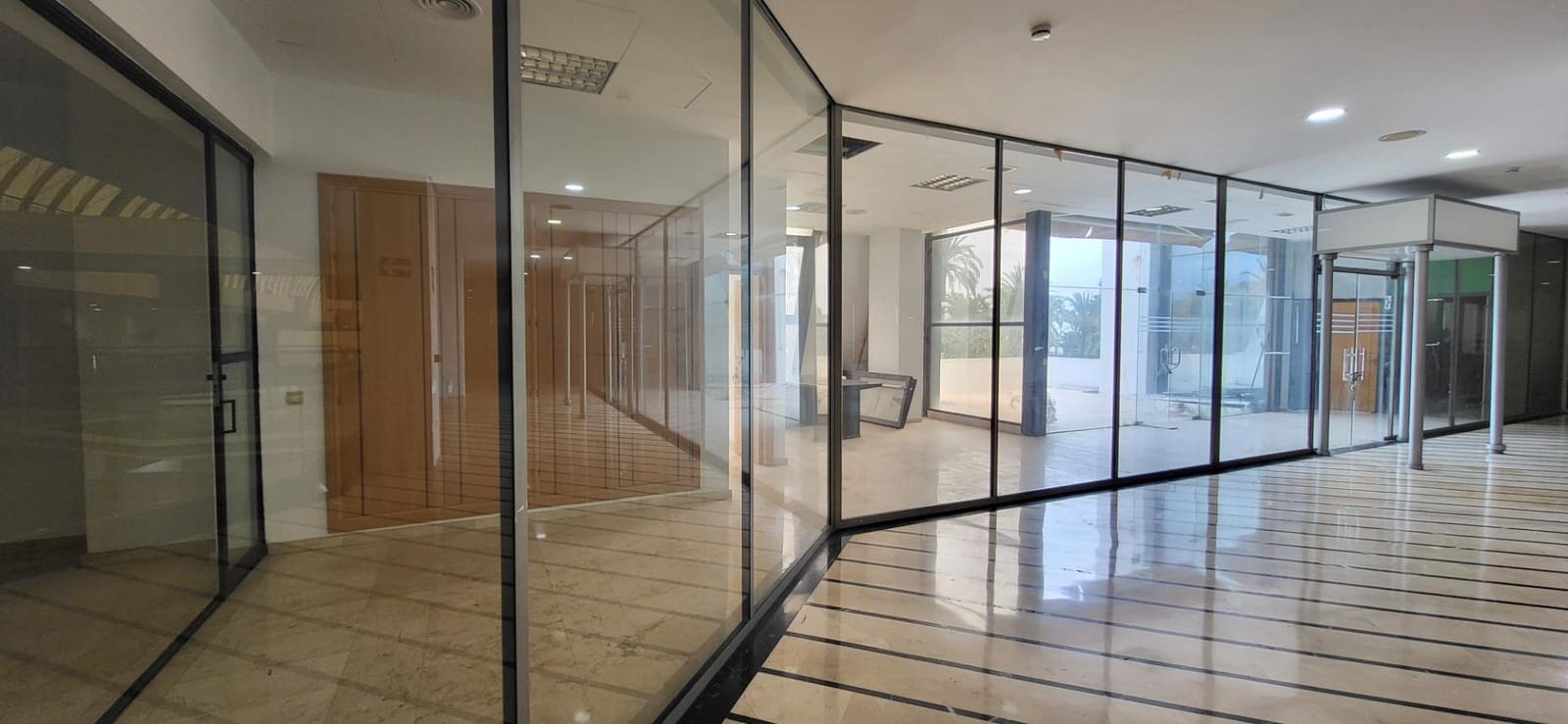 1 quarto Comercial para venda em Marbella - 52 000 € (Ref: 9752300)