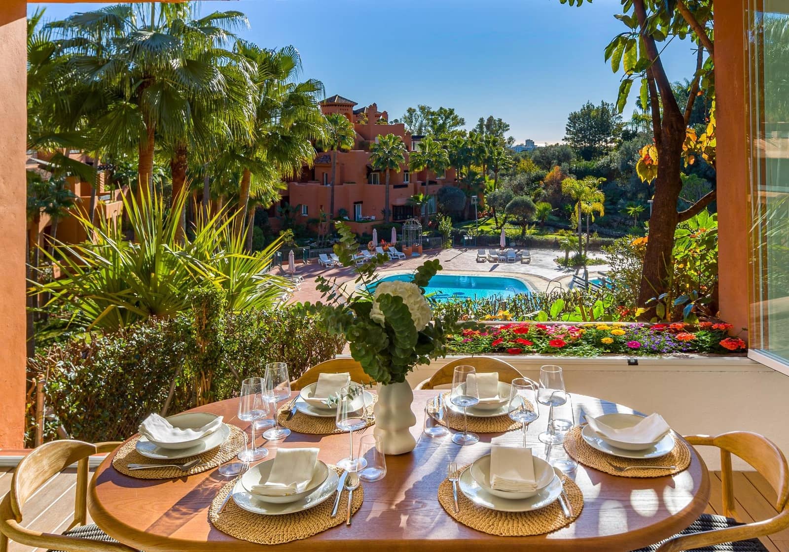 4 bedroom Apartment for sale in Marbella with pool garage - € 820,000 (Ref: 9765163)