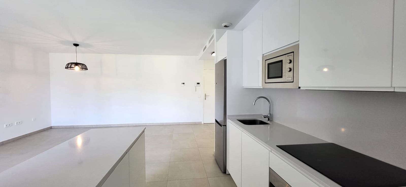 Apartamento de 2 habitaciones en San Pedro de Alcantara en venta con piscina garaje - 440.000 € (Ref: 9773354)