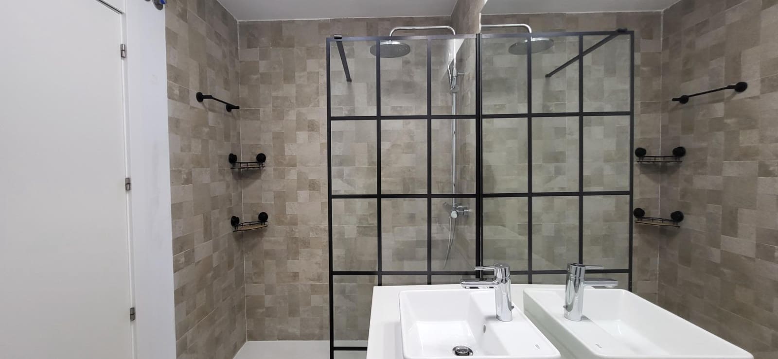 Apartamento de 2 habitaciones en San Pedro de Alcantara en venta con piscina garaje - 440.000 € (Ref: 9773354)