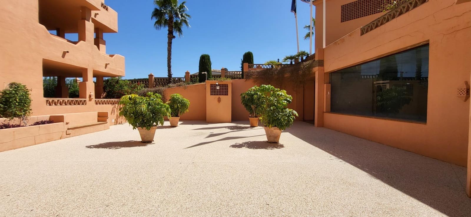 2 sypialnia Apartament na sprzedaż w Serranillos del Valle z basenem garażem - 259 000 € (Ref: 9778381)