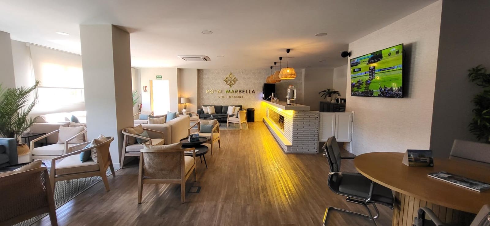 2 sypialnia Apartament na sprzedaż w Serranillos del Valle z basenem garażem - 259 000 € (Ref: 9778381)