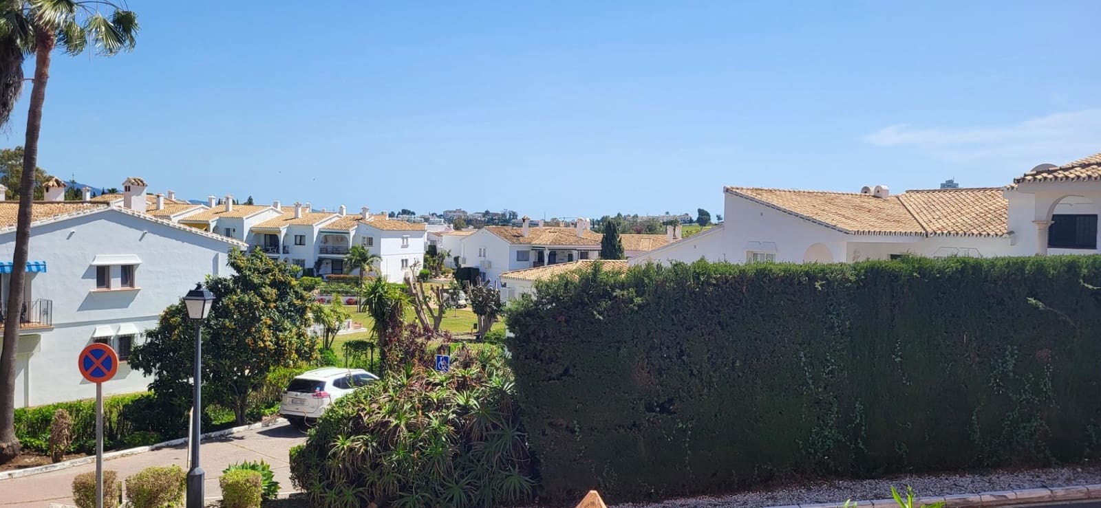 2 sypialnia Apartament na sprzedaż w Serranillos del Valle z basenem garażem - 259 000 € (Ref: 9778381)