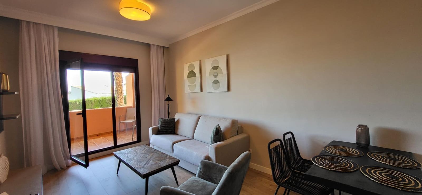 2 sypialnia Apartament na sprzedaż w Serranillos del Valle z basenem garażem - 259 000 € (Ref: 9778381)