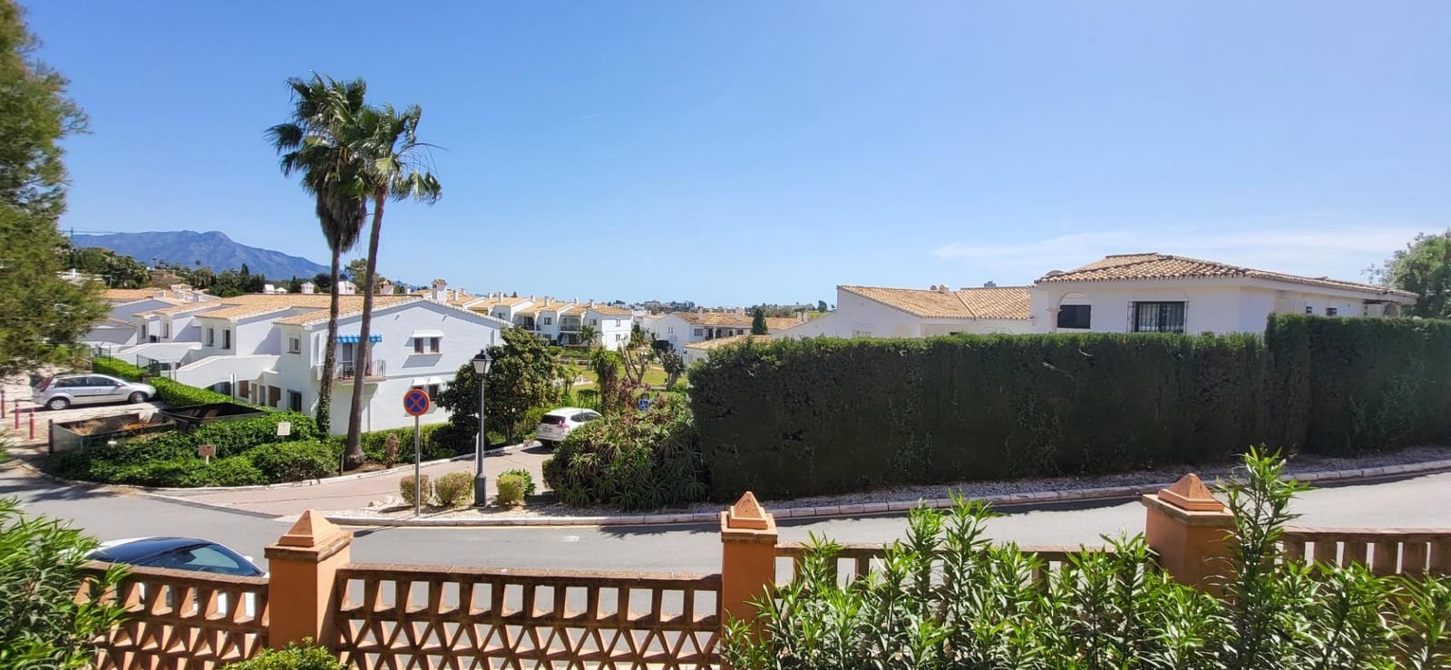 2 sypialnia Apartament na sprzedaż w Serranillos del Valle z basenem garażem - 259 000 € (Ref: 9778381)