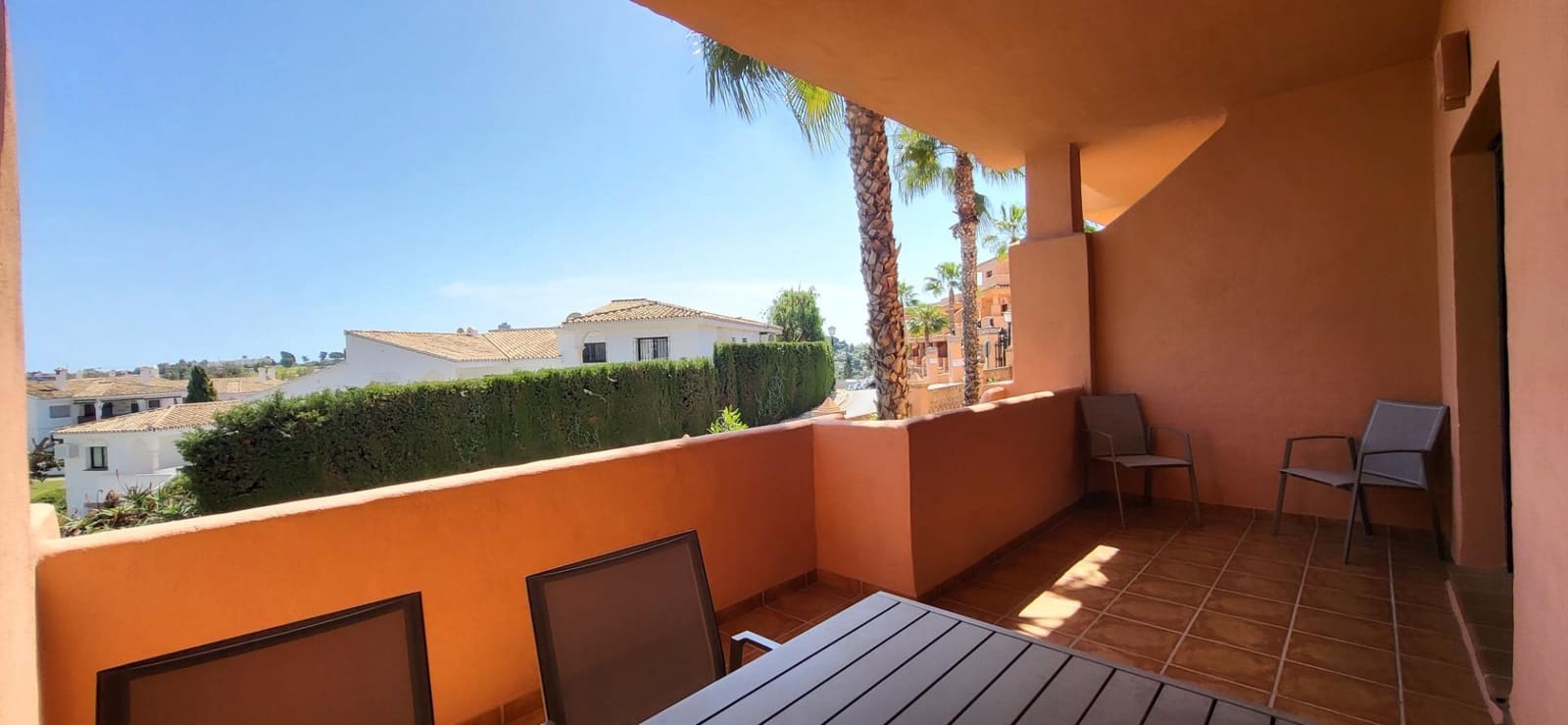 2 sypialnia Apartament na sprzedaż w Serranillos del Valle z basenem garażem - 259 000 € (Ref: 9778381)