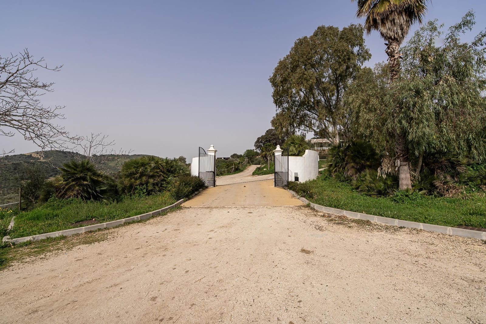 5 bedroom Finca/Country House for sale in Villanueva de la Concepcion with pool - € 1,600,000 (Ref: 9787487)