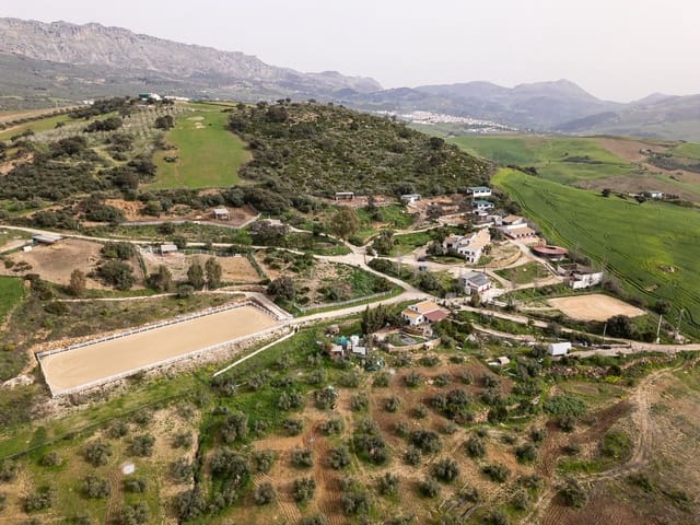 5 Zimmer Finca/Landgut zu verkaufen in Villanueva de la Concepcion mit Pool - 1.600.000 € (Ref: 9787487)